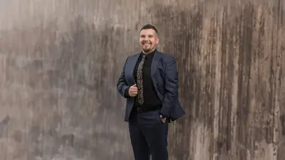 Porträtt av Emir Radoncic