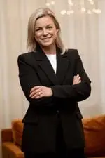 Porträtt av Caroline Sabouri