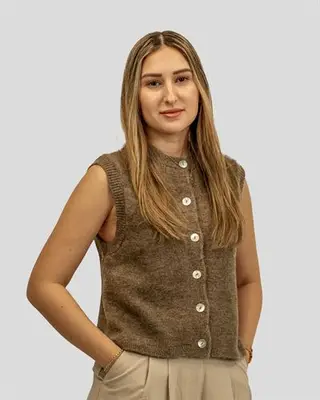 Porträtt av Aysel Recebova