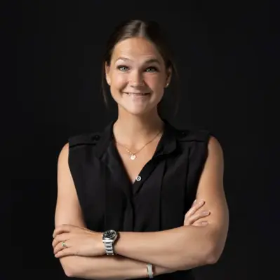 Porträtt av Noomi Unéus