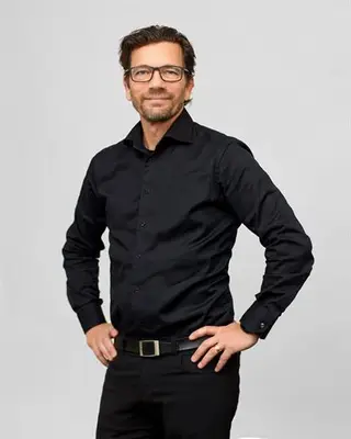 Porträtt av Kristofer Lönnå