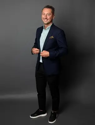 Porträtt av Emir Cosovic