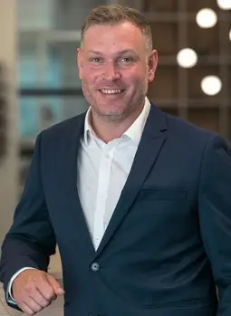 Porträtt av Filip Hällefors