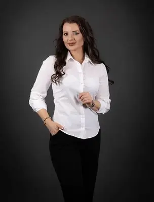 Porträtt av Donika Bujupi