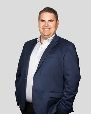 Porträtt av Alexander Midjich