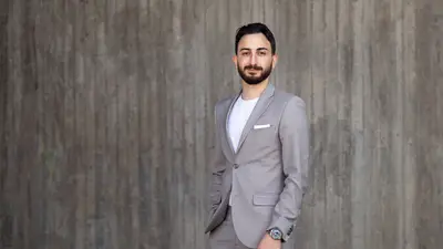 Porträtt av Dogan Duman