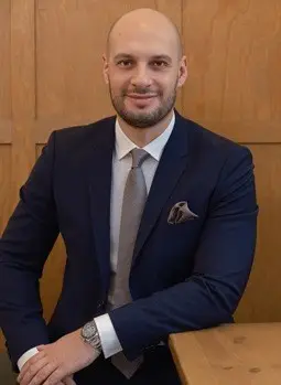Porträtt av Cihan Ertosun